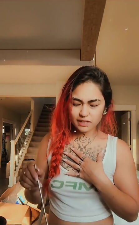 he bhagvaan ek lanbi lil adyatan mere pair thik kar raha hai!