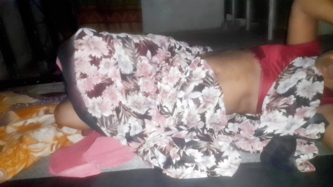 Ek Pyasi Padosan jabardast crempai hardsex romantis chudai like en abonneer je op