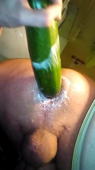 Big 6,5cm veggie on My Loose ass