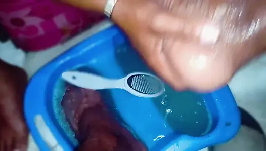 Perawatan wajah pelacur penurut dicrot di muka