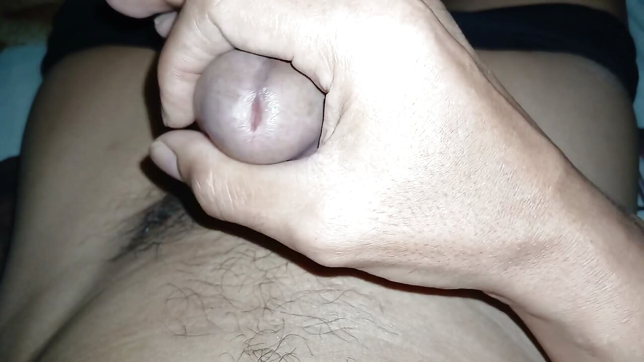 Teen masturbates until she squirts thick