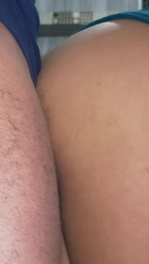 CHEATLING WIFE GETS FUCKED BY HUSBAND'S BEST FRIEND IN THE BATHROOM WITH SIMULTANEOUS CUMSHOTS | Clip 2
