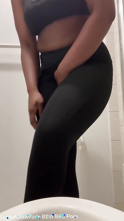Desperate for a Wee Cutting My Legs Pissing POV in the Toilet