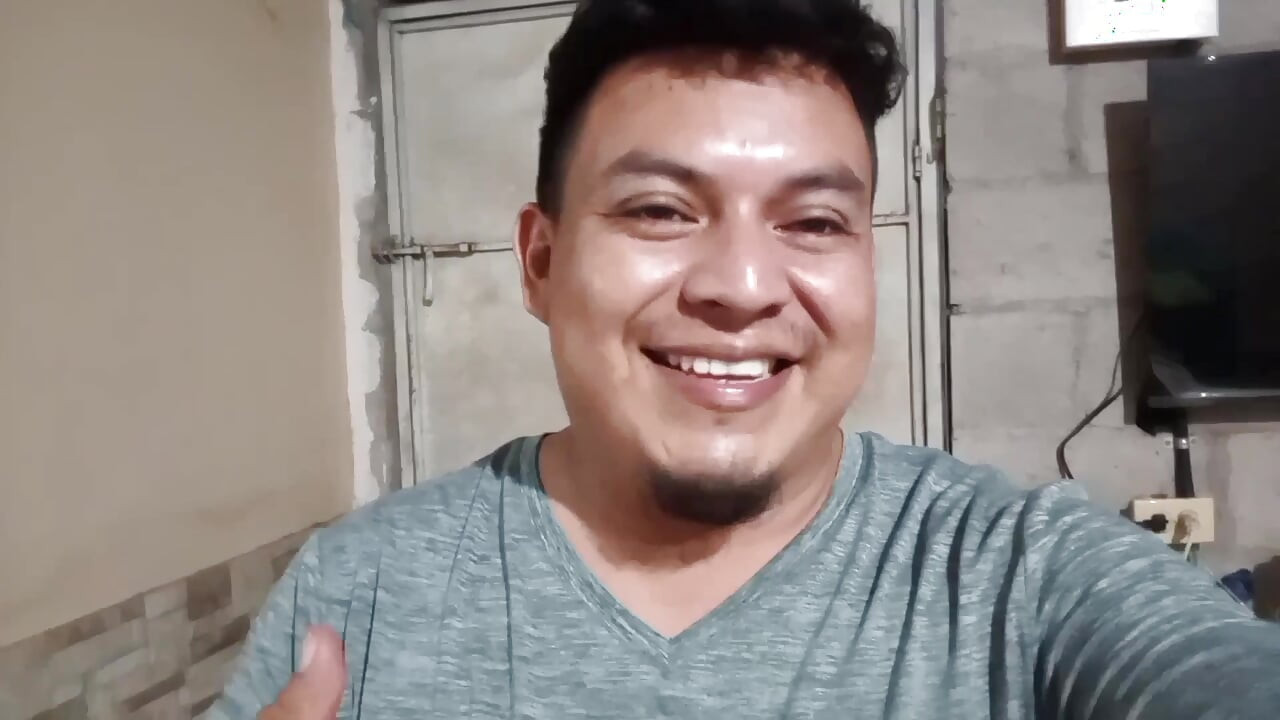 Guy masturbating his good cock with rich balls