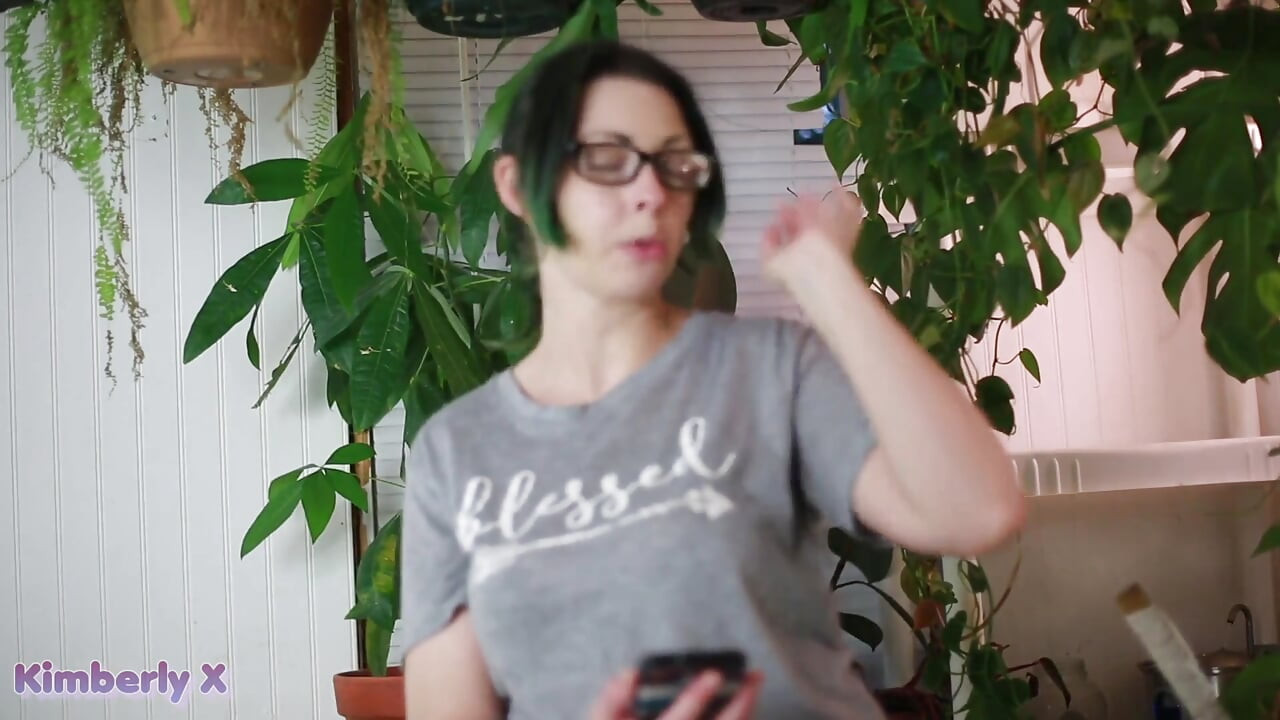 Stepmom Gets Your Dick Pic
