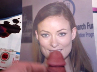 Leche sobre Olivia Wilde de 18.04.2011