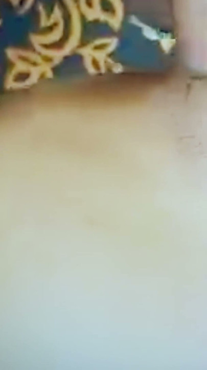Nevlastní Sestra Byla Ošukaná Během Hraní Mobilní Hry