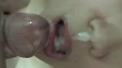 Un Thaïlandais féminin baisé par une grosse bite blanche