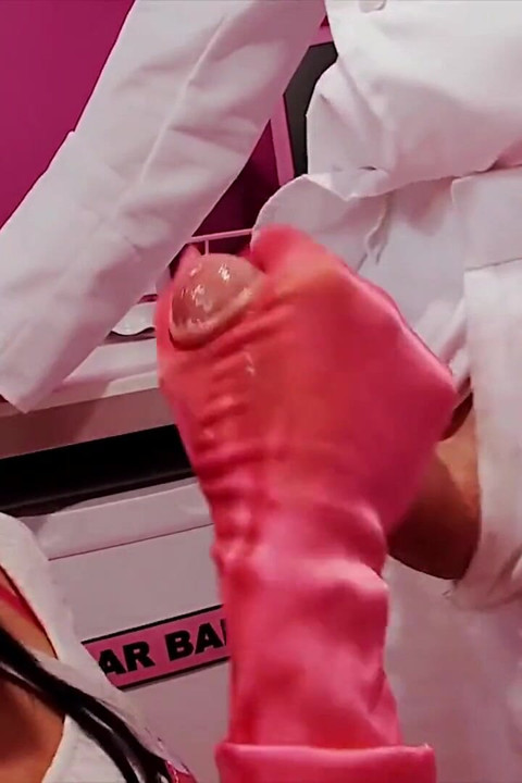 Kitchen girl get banged while at work