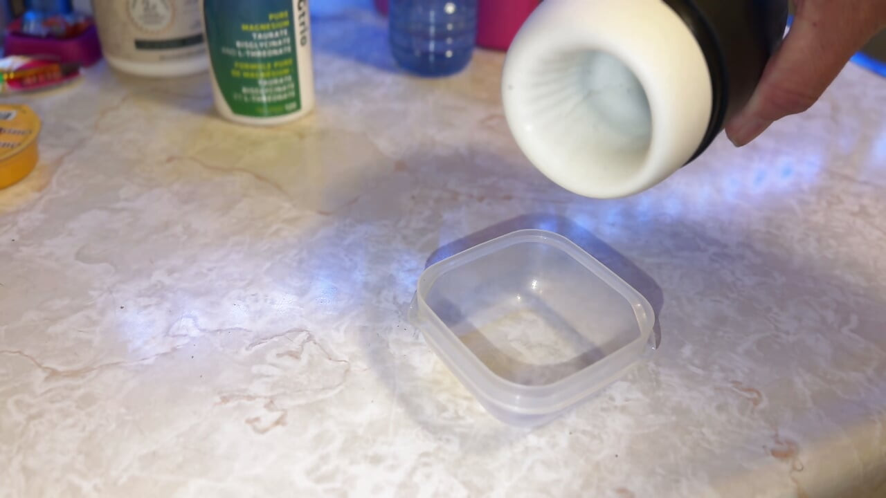 Collecting cum blowjob toy vibe