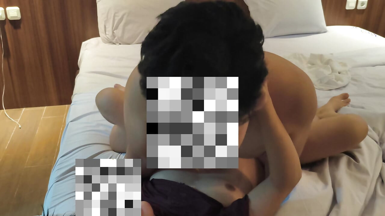 Marido liga enquanto faz sexo com traição (jovem) Parte 3
