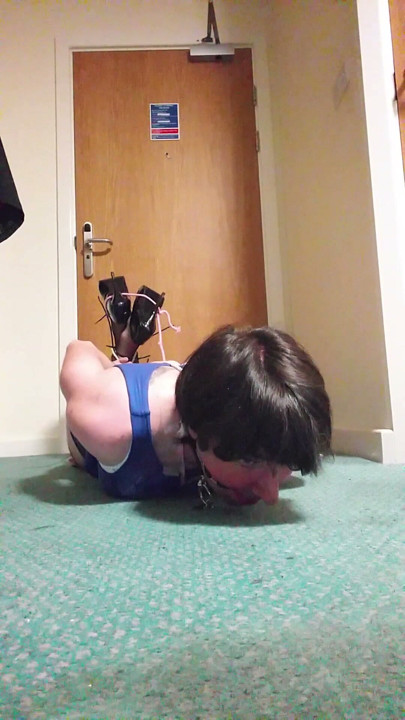 Sissy Selfbondage | Clip 1