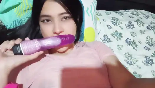 Eve döndükten sonra azgın bir kızla seks