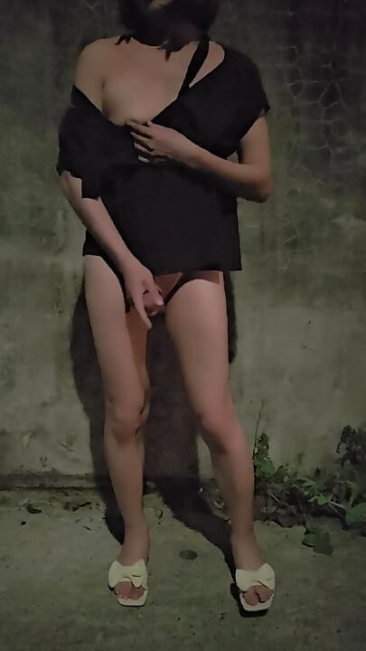 섹시한 다리에 사정하는 쉬멜 팅수안