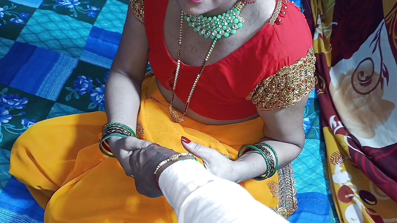 Na rakshabandhanu, polusestra je vezala rakhi za polubrata i dobila jebanje pičke kao poklon