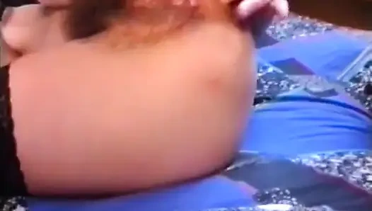 Erkek delisi bir burjuva kadın parkta bir yabancı tarafından sikiliyor!