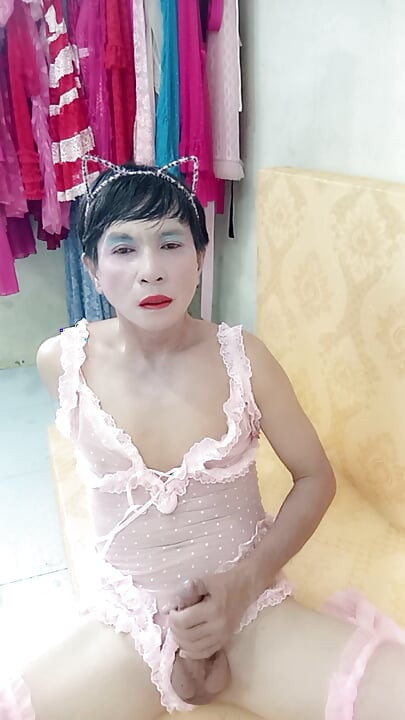 Transgender Oanh Le wearing sexy lingerie porn making love to fuck cock too much pleasure