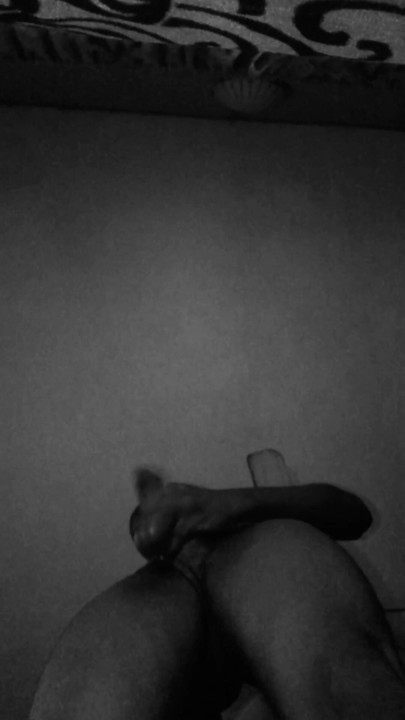 Slanging long hard dick!!