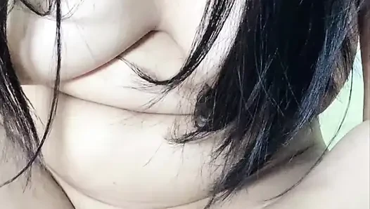 Wow, I was really horny today. I even squirted using a small dildo. I did this because you guys asked me to..Indonesian woman ma