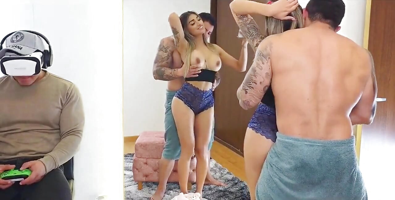 Cuckold! om mannen inte har tid för henne, tar styvbror-svärfar hand om att knulla henne! Sperma i munnen!