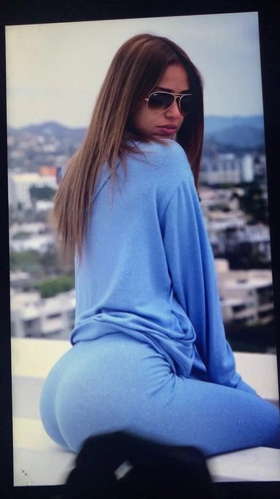 Yanet garcia 정액 공물 2