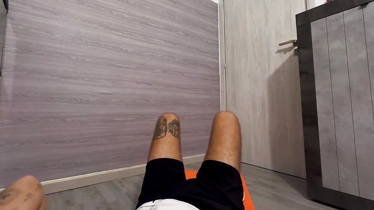 Mit Verschwitzten Füßen Vom Personal Trainer!