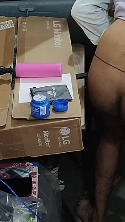 Kaamwaali ki Thukayi sex full video, Shop Owner caught she is masturbate pussy, indian maid fucking sex video mms Hindi Talking | Clip 1