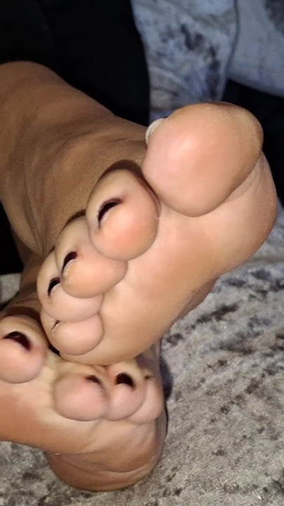 She likes to tease me with her soles, and I always fall for it | Clip 2