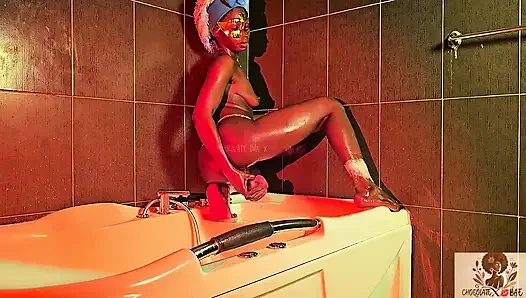 Çok Edepsiz Bir Sürtüğüm!! Jaccuzzi Jetlerinin Boşalana Kadar Amımı Sikmesine Izin Verdim!!