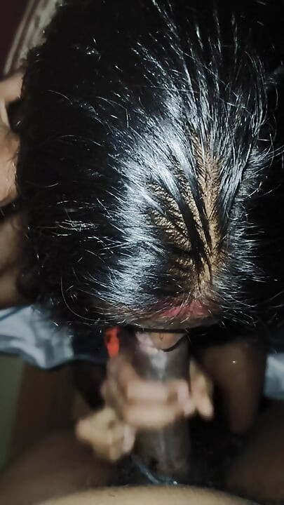 Adik tiri desi dalam gaya anjing
