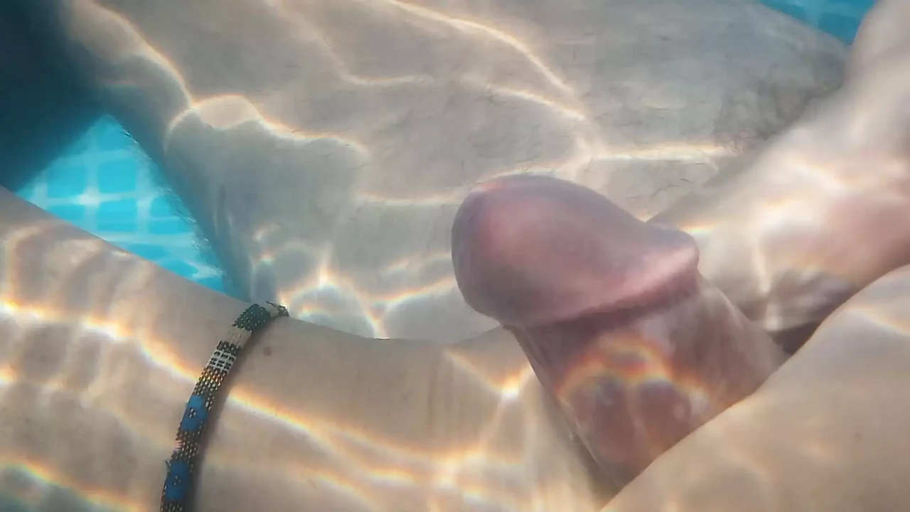 My Girlfriend plays with my ass and cock under water