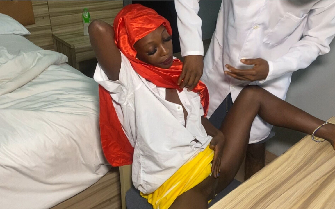 Eboni Hjab Petite jebe bbc doc