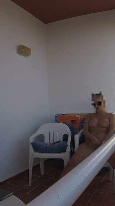Mutual masturbating on balcony | Clip 1
