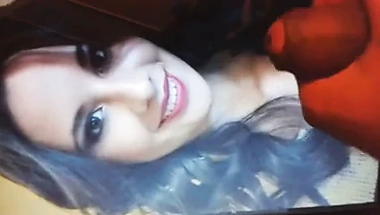 Lorena lezzetli cumshot v
