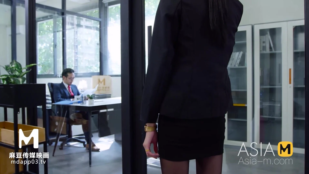 ModelMedia Asia – Interview with Graduates – Ling Qian Tong-MD-0187 – Best Original Asian Porn Video