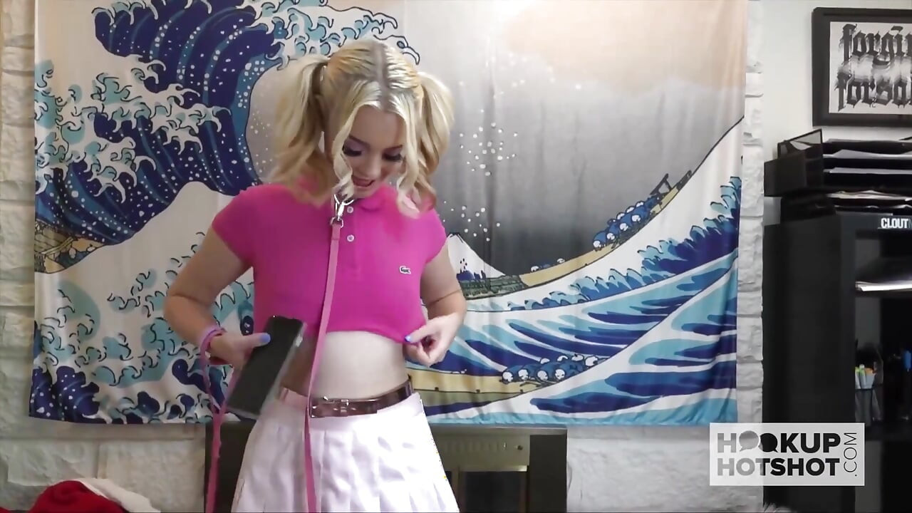 Petite blonde with pigtails Anastasia Knight gets fucked hard on first date