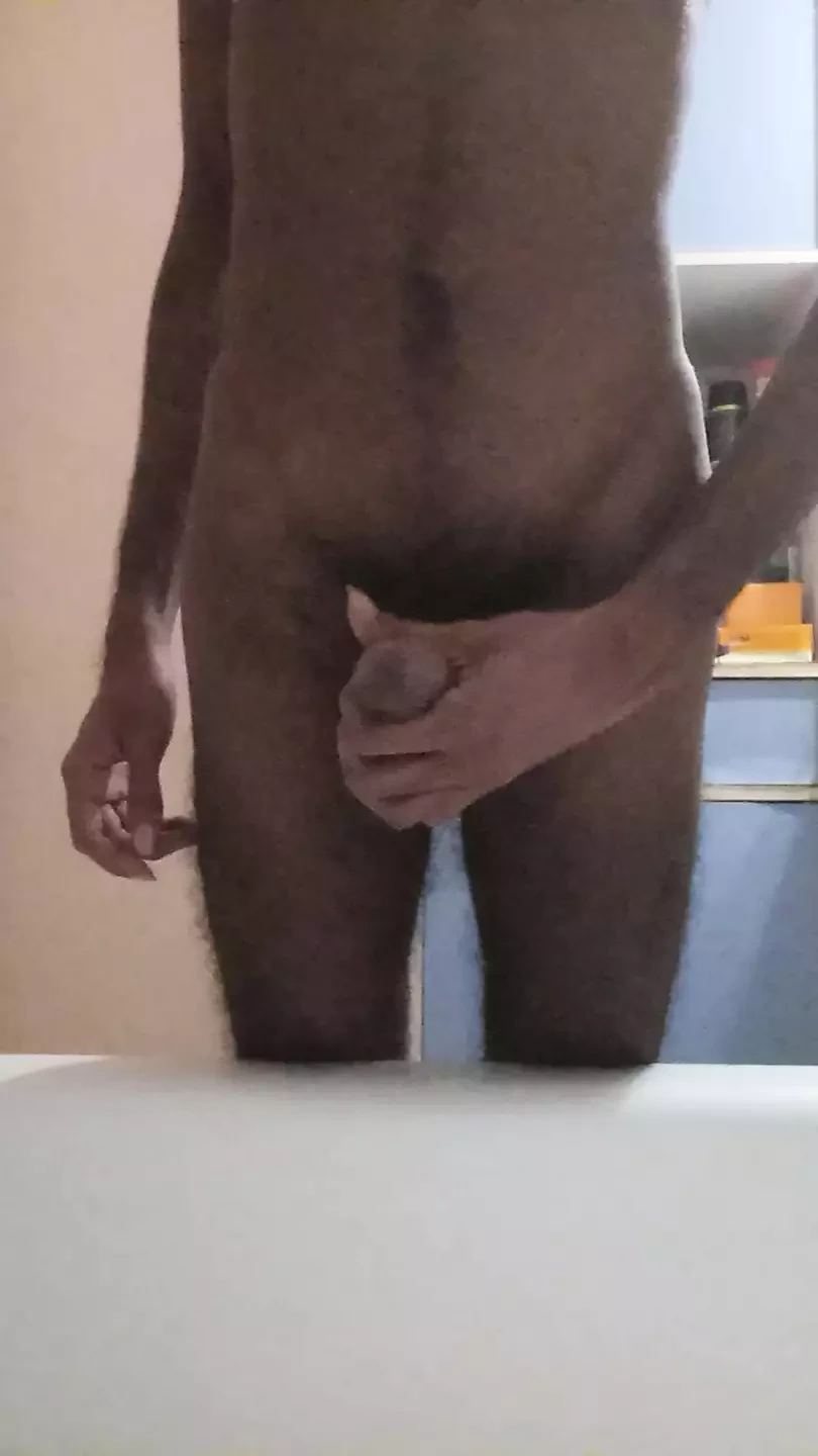 吉姆自慰并打算射精