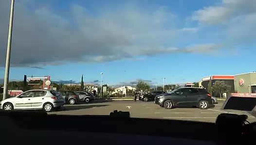 Девушка-готесса, потерянная на солнце - двойная доза латинки