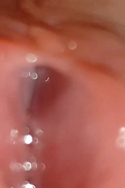 Široka i duboka, neodoljiva vlažna rupa!