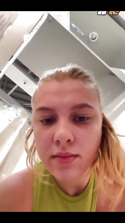 Fingering Pussy in Public