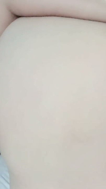 Gina relaxes her pussy using a vibrator | Clip 1