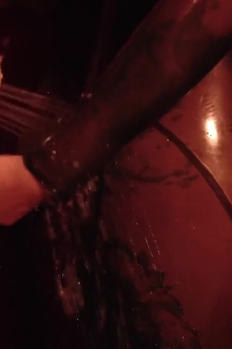 热辣熟女的淫荡性爱! 丰满女孩的素人家庭视频, 穿戴式假阳具性爱（Arya Grander）统治