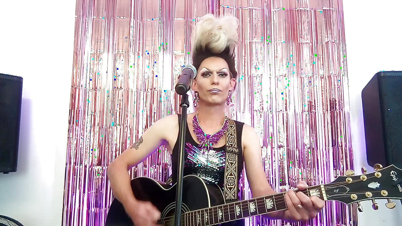 Alexa singing and playing live