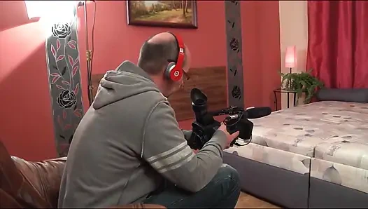 Audisi seks liar sandy teeny di ruangan casting bokep liar