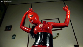 Combinaison en latex rouge - camarade latex