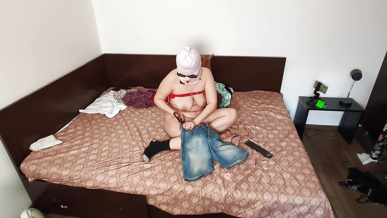 Amateur Wife Enjoys Amateur Wife Enjoys Trying on Clothes and Cutting Them
