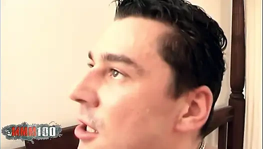 Priscilla Pratz Arjantinli sarışın büyük memeli sakso ve Macar adamla boşalma