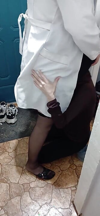 A MILF Lesbian Doctor Cums in a Patient's Mouth