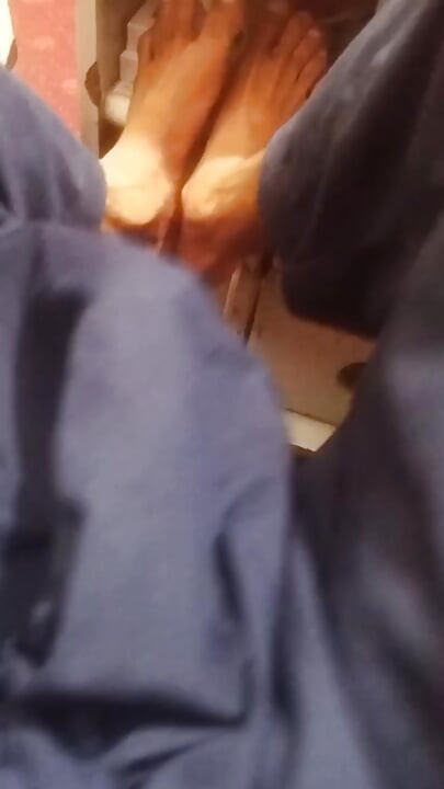 Pathan, las mujeres casadas, las mujeres solteras y las chicas vírgenes pueden contactar para una relación real.