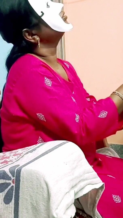 學生準備口交並吞精以獲得老師的實用分數 - 完整的泰米爾語音頻，呻吟聲 | 短片 1